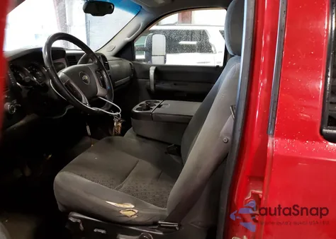 2008 Chevrolet Silverado K1500 из США, поврежденный, VIN 2GCEK133381324121